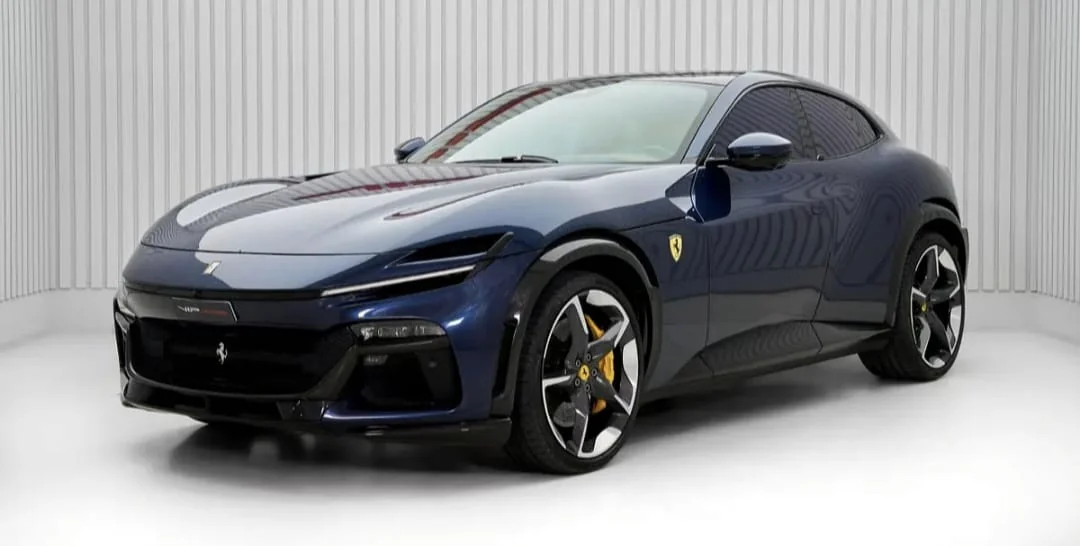 2026 Ferrari Purosangue Dark Blue, view 3