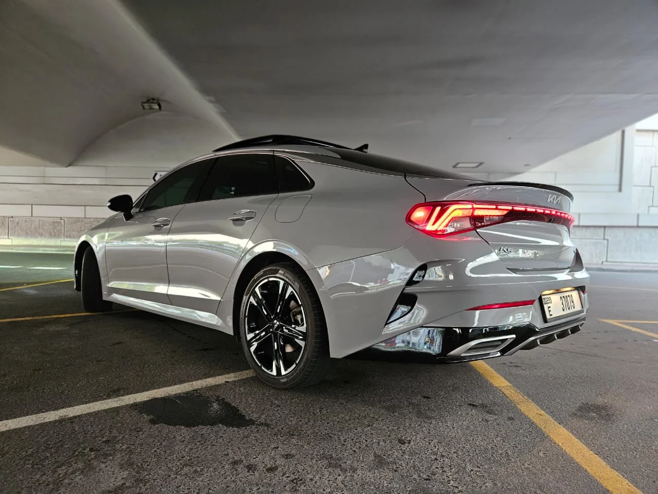 2023 Kia K5 GT Gray, view 2