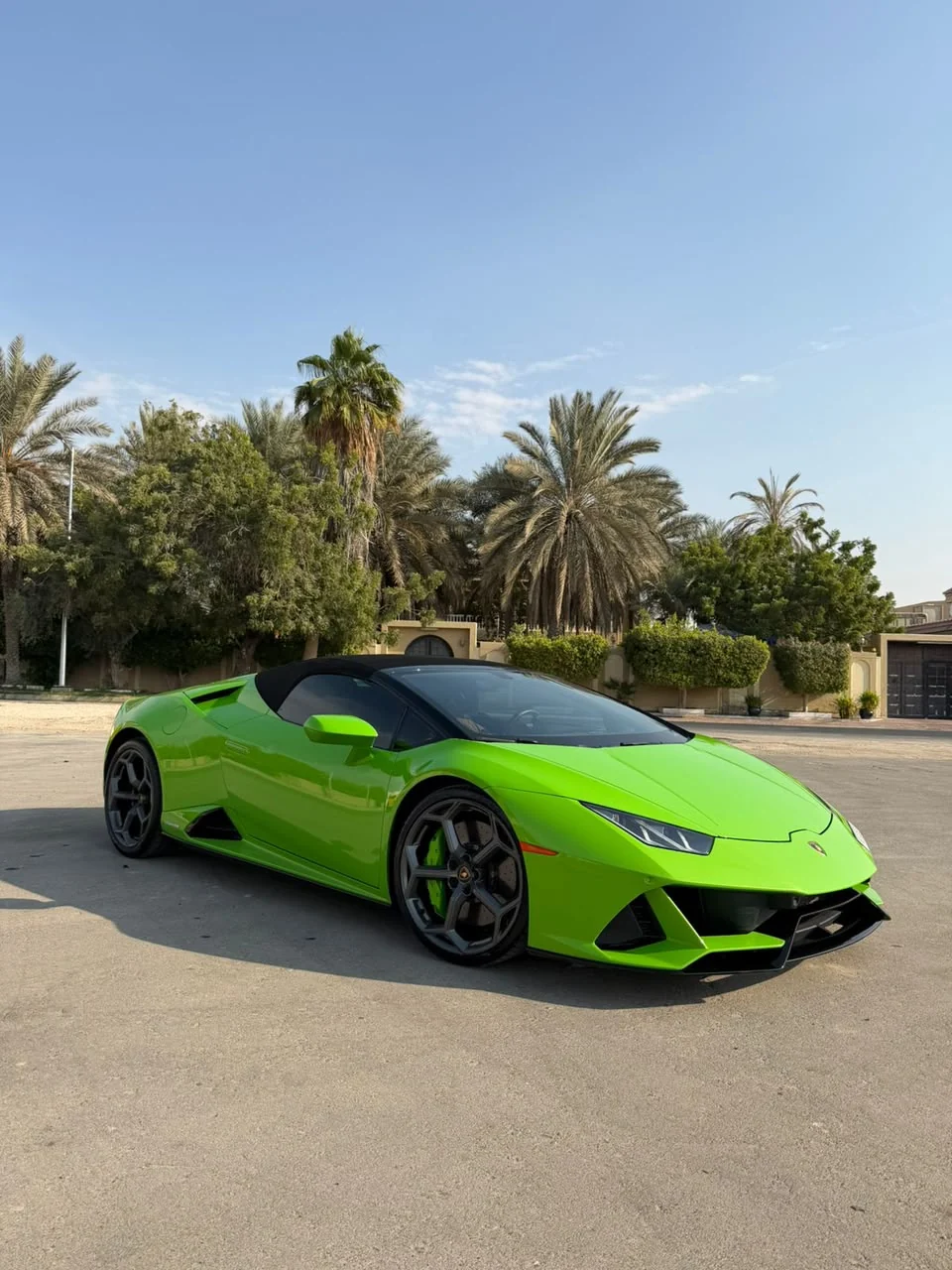 2024 Lamborghini Huracan Evo Spyder Green, view 3
