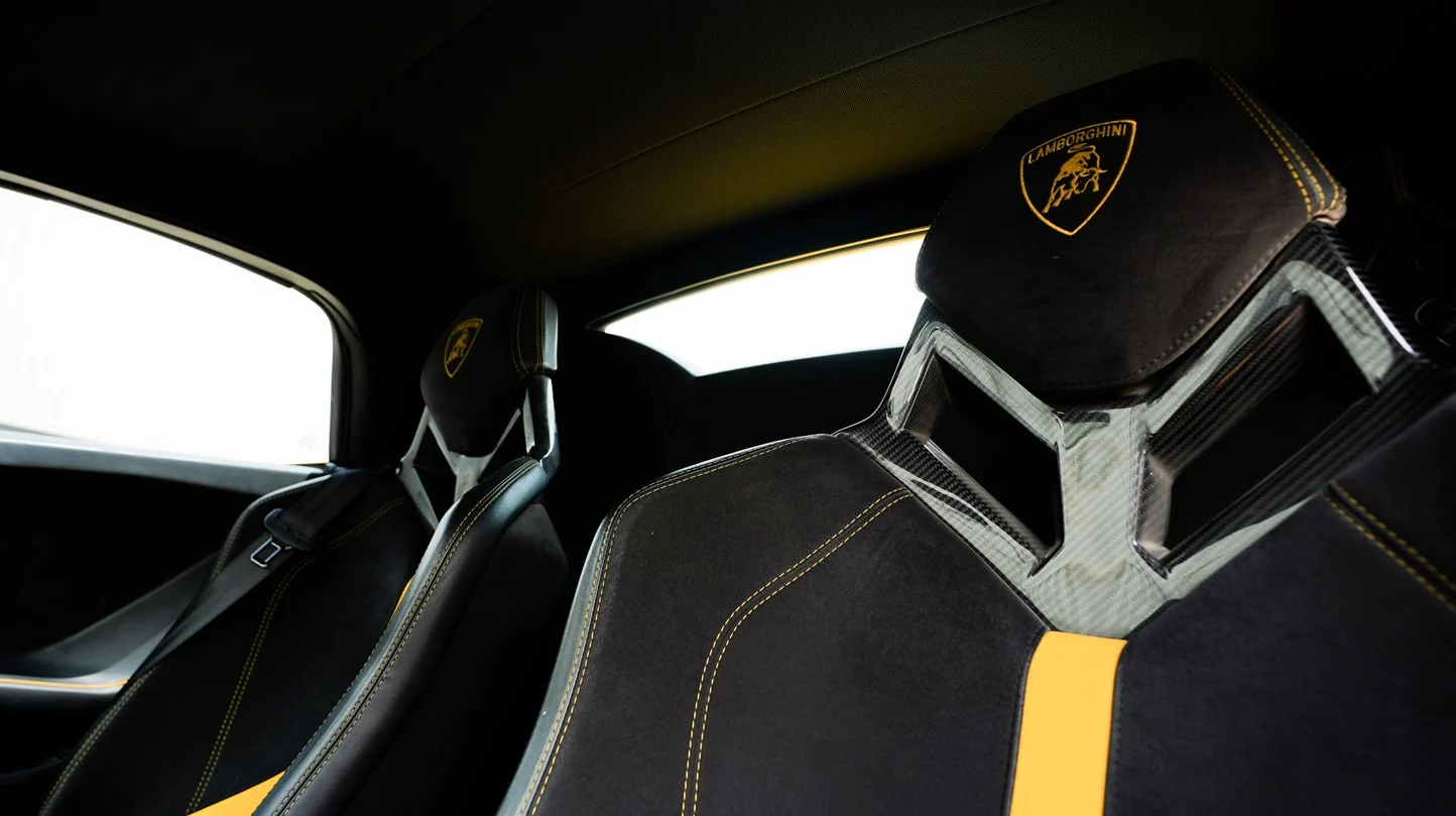 2023 Lamborghini Huracan Evo Spyder Yellow, view 4