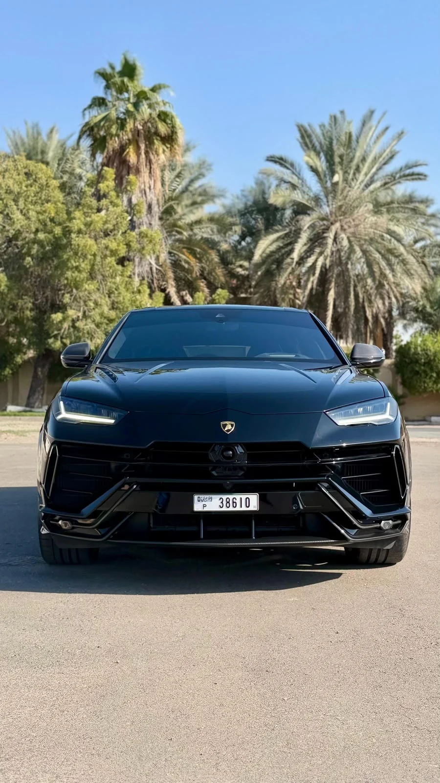 2024 Lamborghini Urus Performante Black, view 2