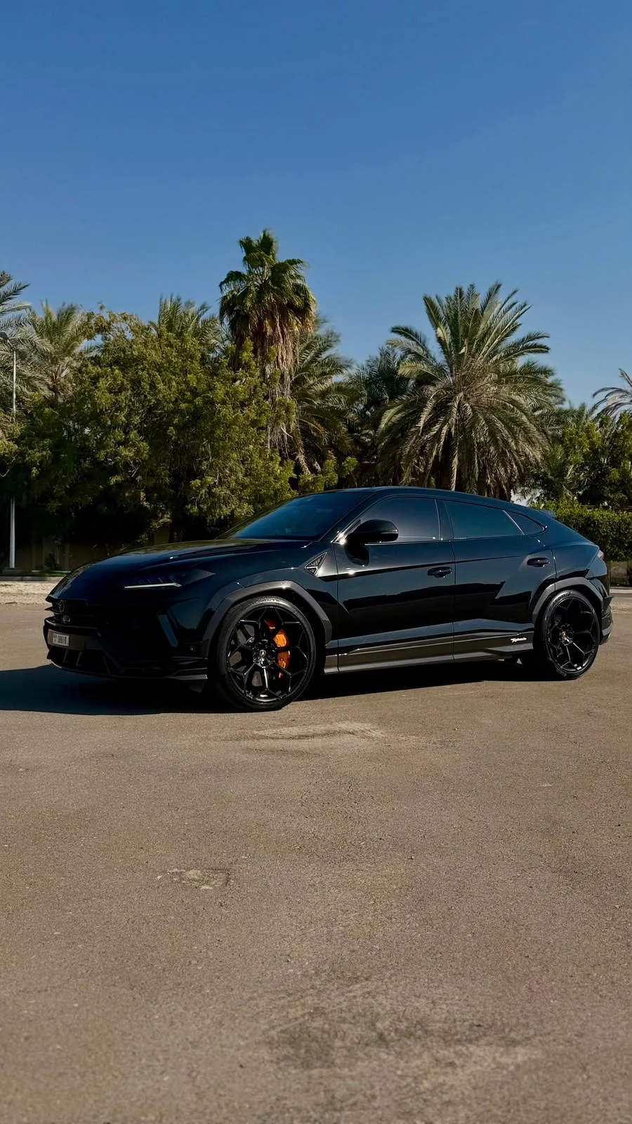 2024 Lamborghini Urus Performante Black, view 4