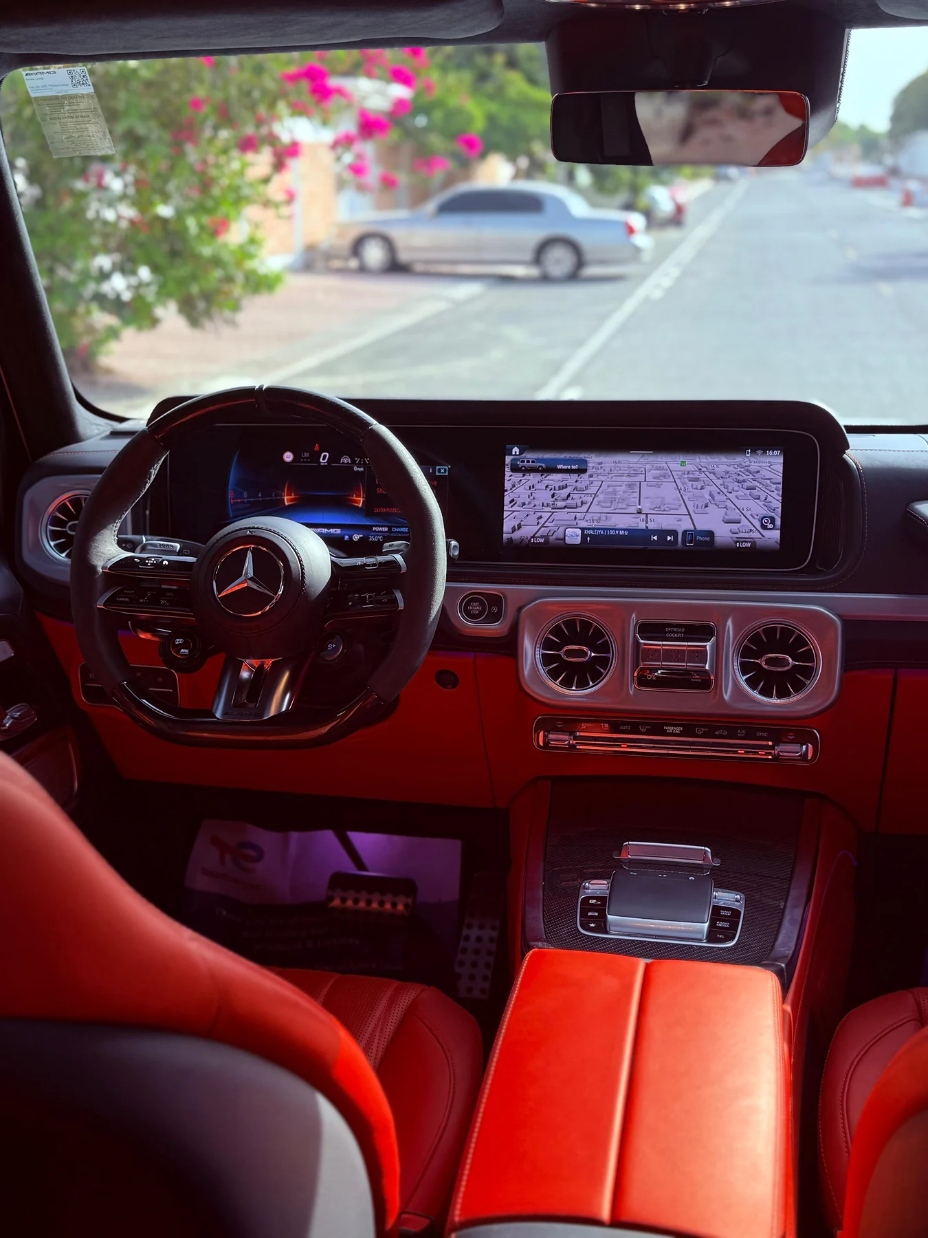 2025 Mercedes-AMG G63 White, view 3