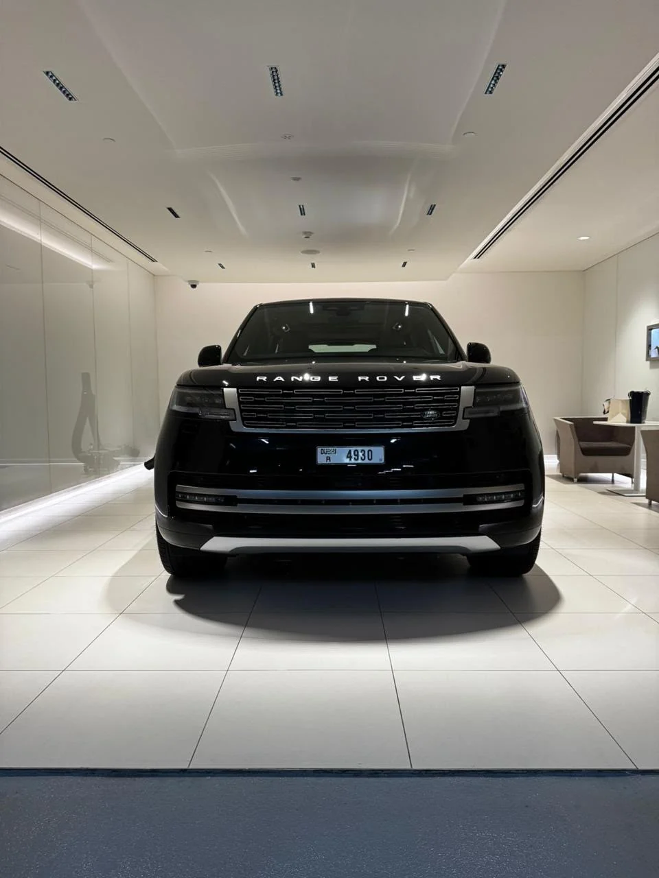 2025 Range Rover Vogue Black luxury car rental in Dubai